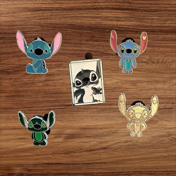 5 Lilo and Stitch Disney Parks Trading Pins, Plus 2 Bonus Pins - Picture 1 of 2